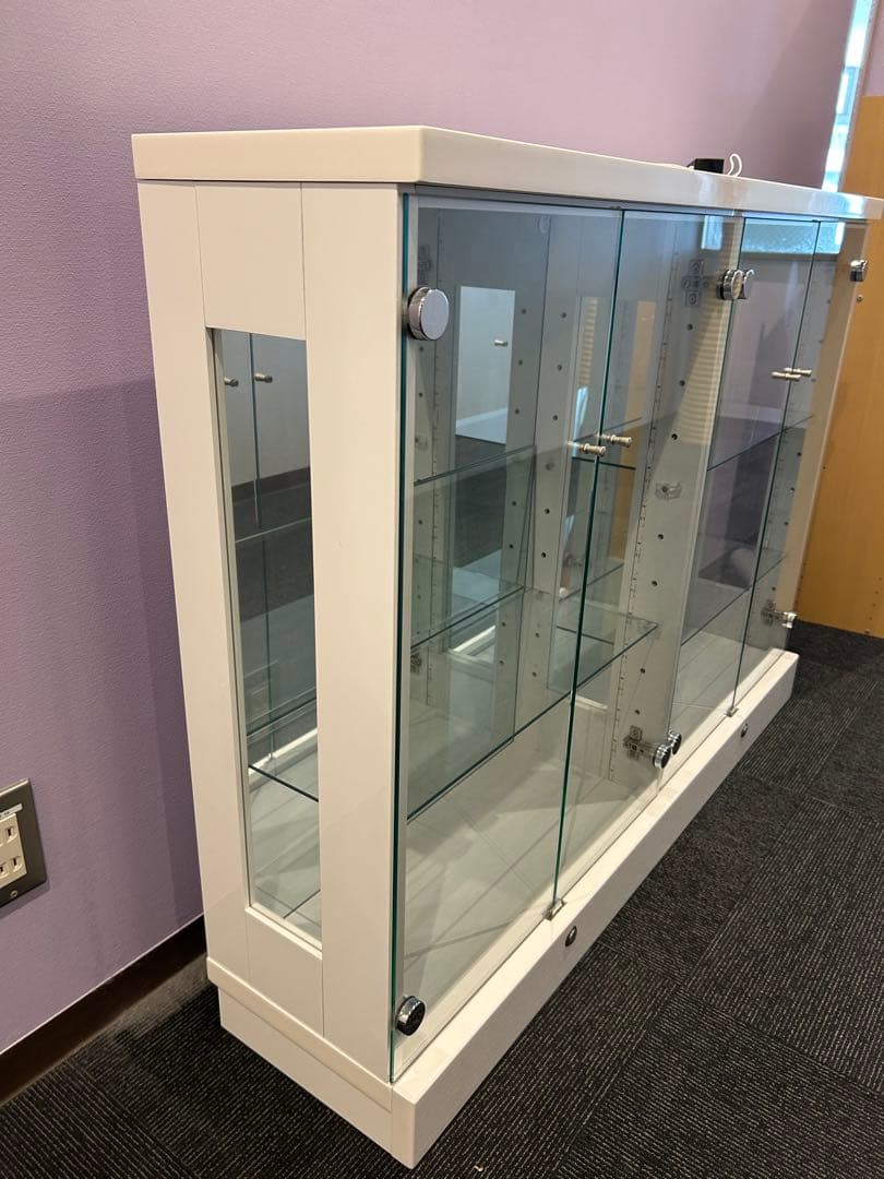 アトラスショーケース、 ホワイトガラスディスプレイケース 中型