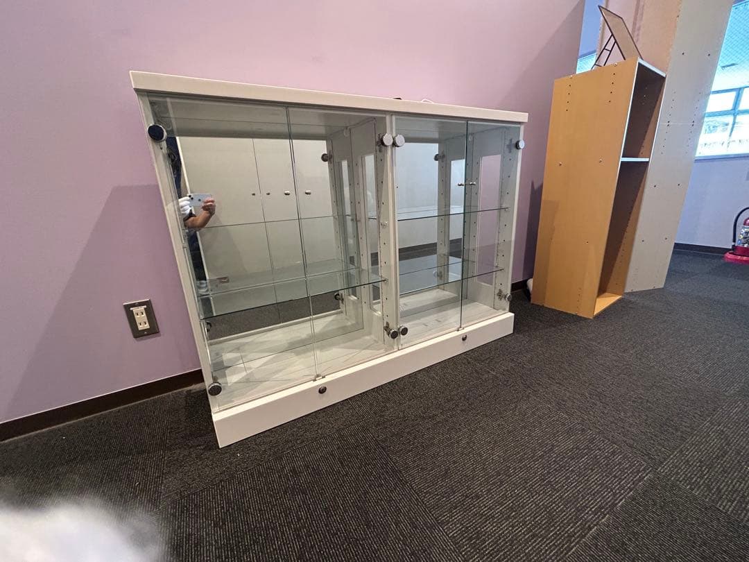 アトラスショーケース、 ホワイトガラスディスプレイケース 中型