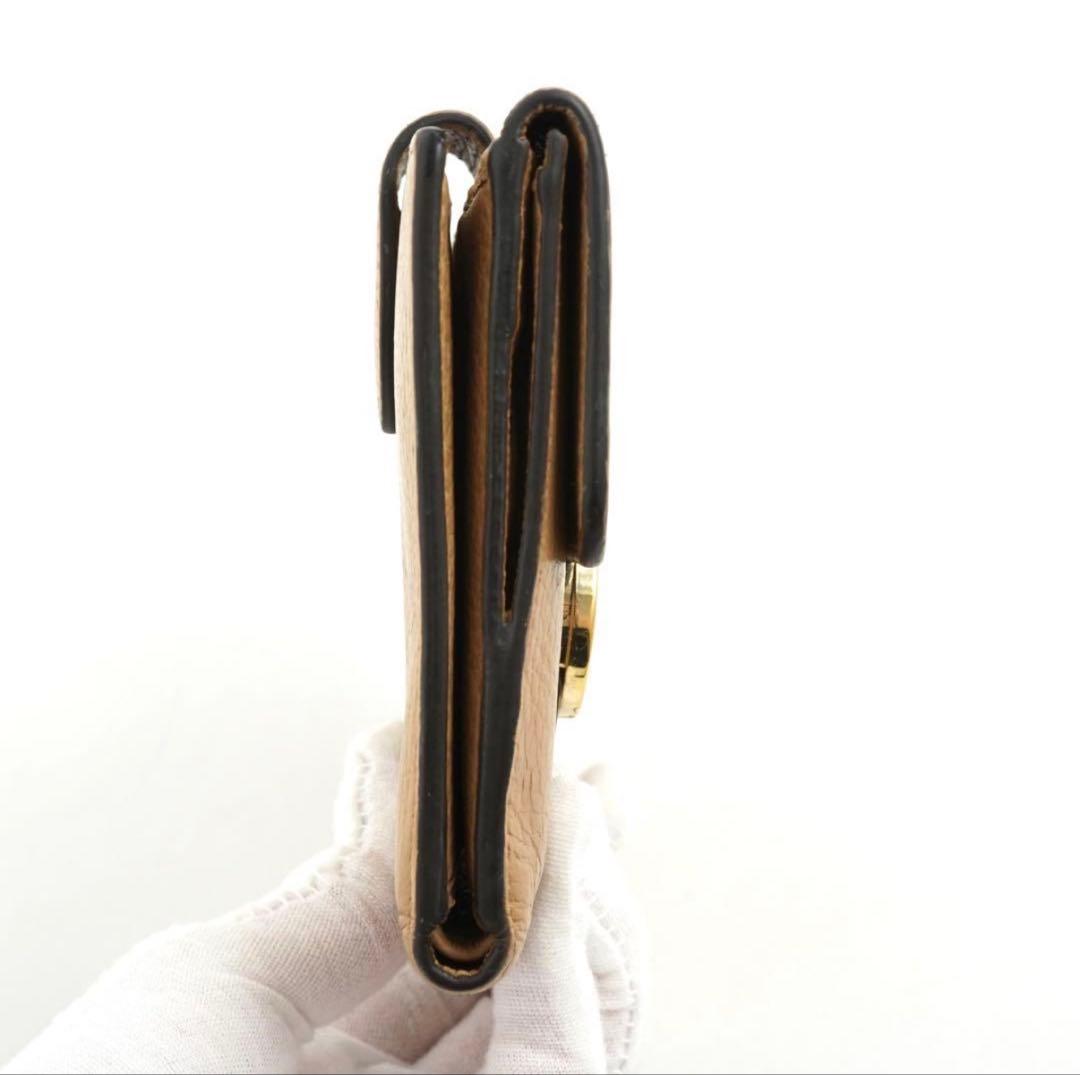 GUCCI二つ折り財布