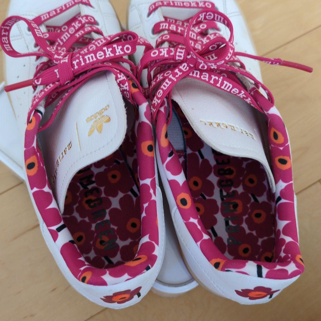 adidas marimekkoコラボ スニーカー ホワイト/ピンク24.5cm