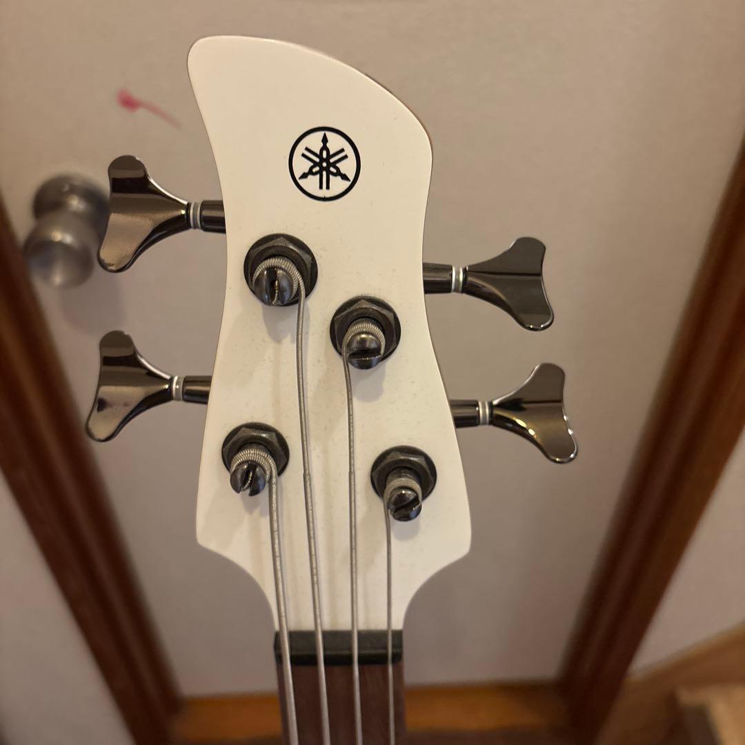 YAMAHA TRBX304 エレキベース