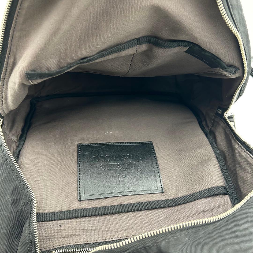 美品✨ ヴィヴィアンウエストウッド ラインORBエンボス リュック オーブ 黒