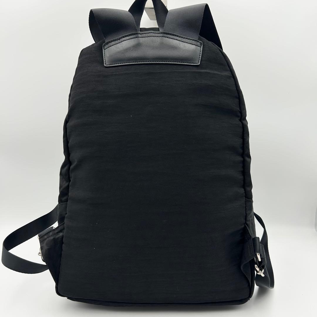 美品✨ ヴィヴィアンウエストウッド ラインORBエンボス リュック オーブ 黒