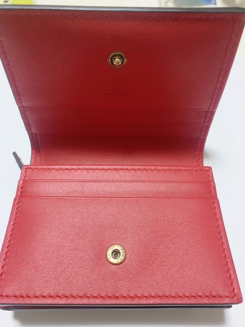 Gucci 財布　さくらんぼ