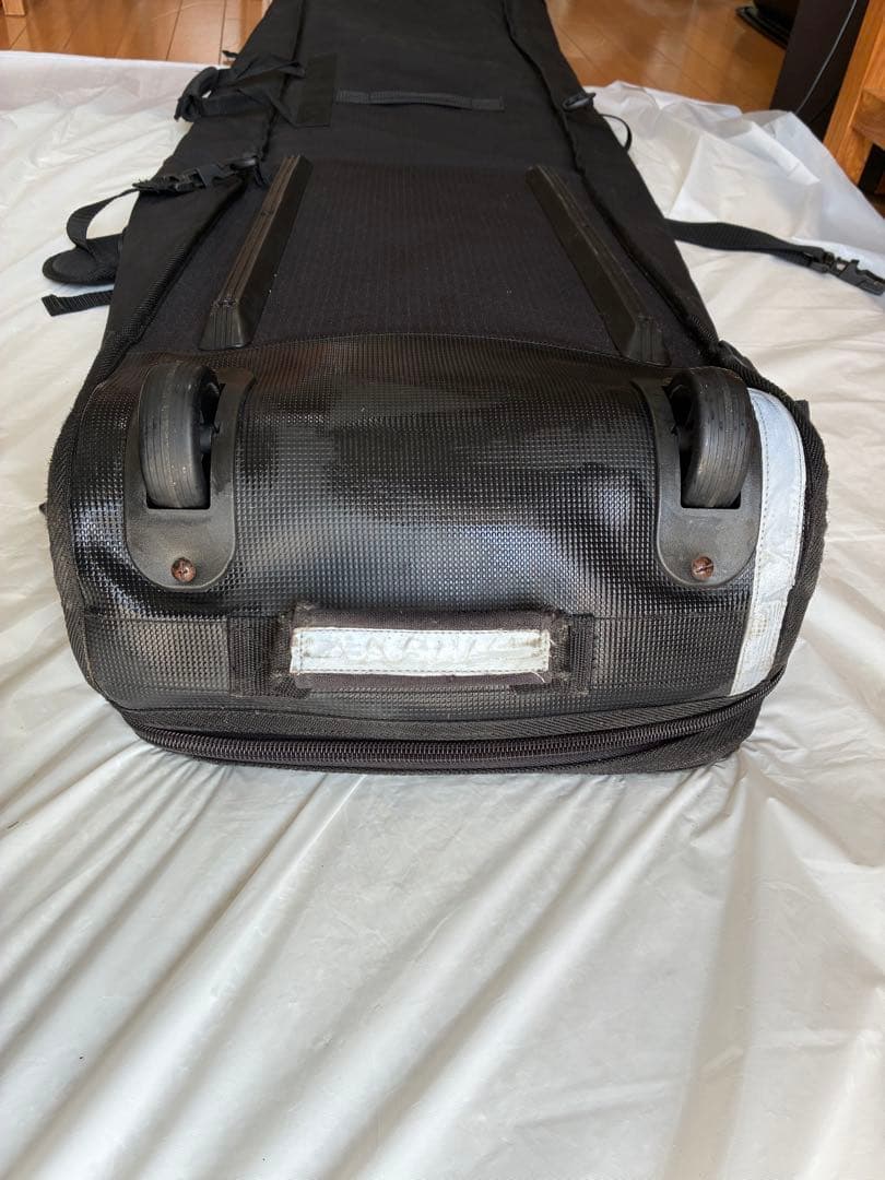 eb'sスノーボードバッグ （キャスター付）