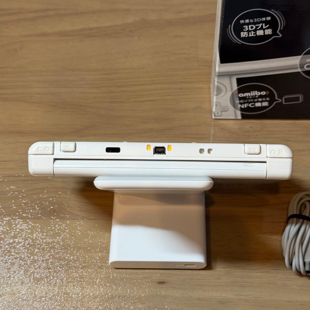 6-200 Newニンテンドー3DS LL パールホワイト 上下IPS Dual