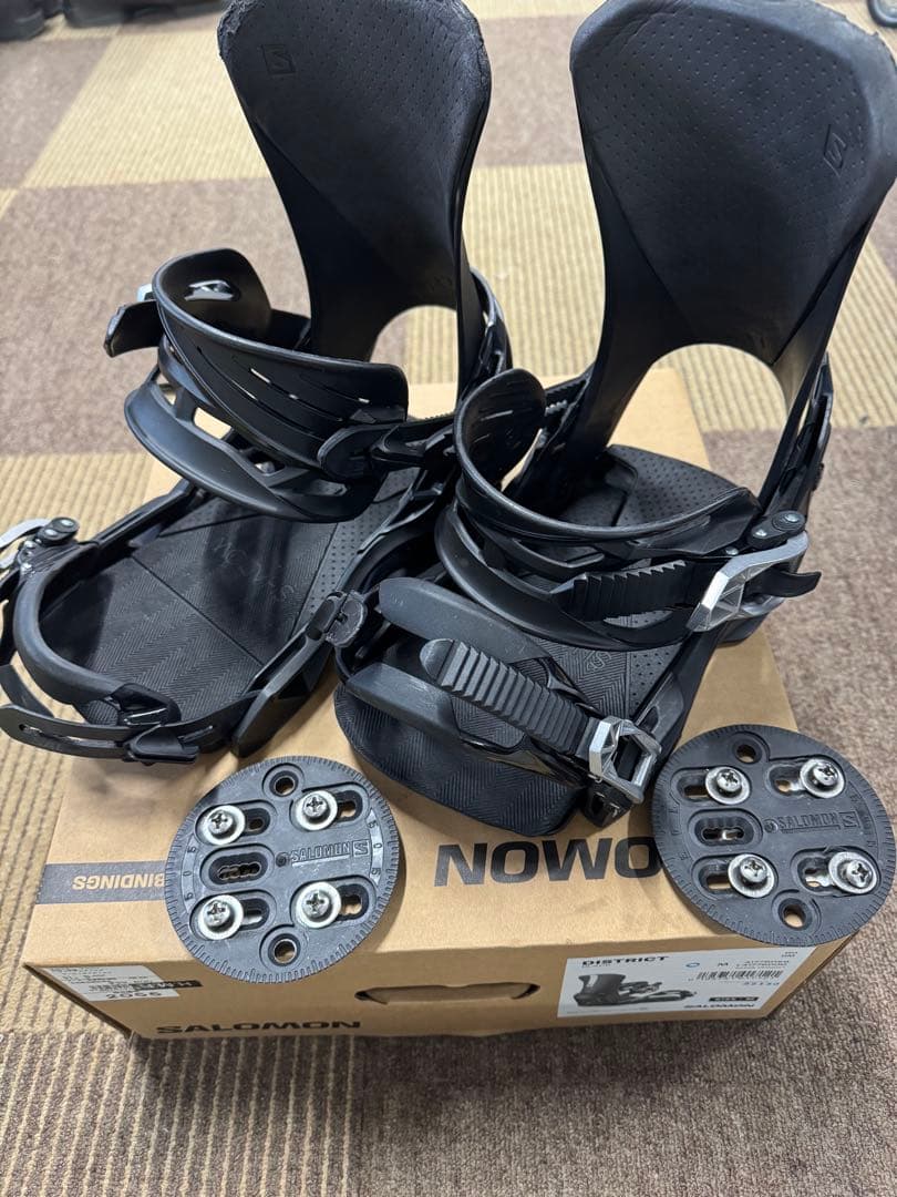 SALOMON サロモン DISTRICT ディストリクト　Mサイズ