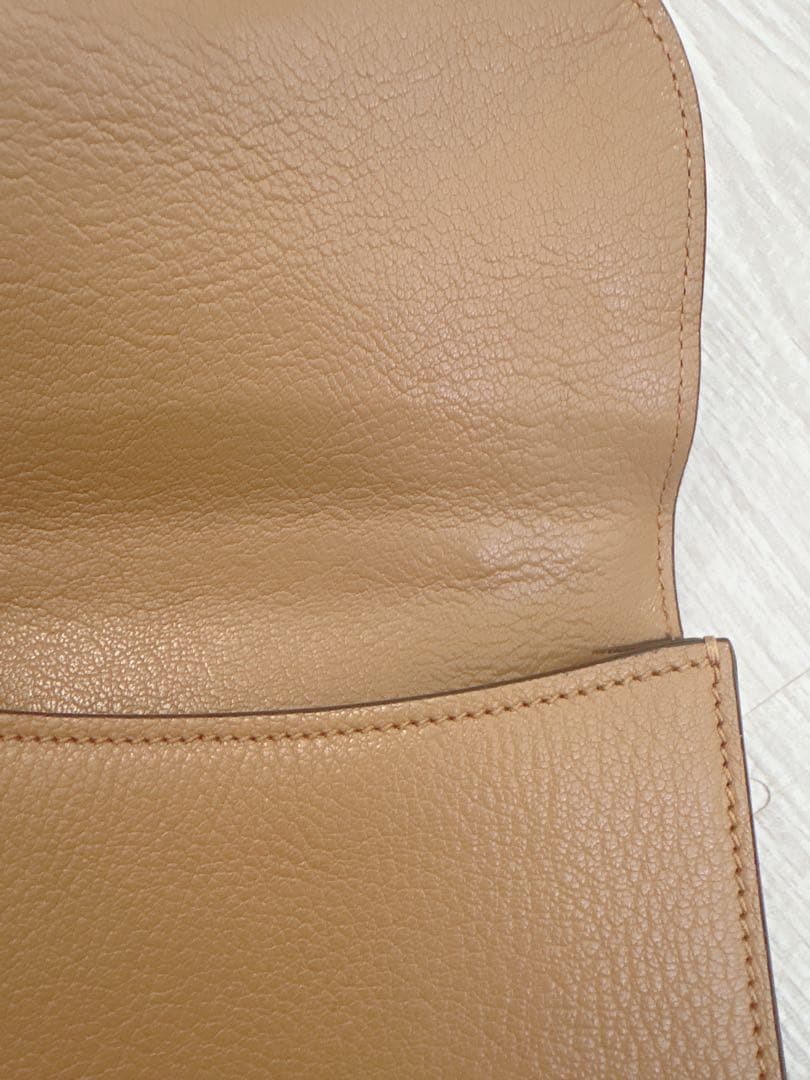 Miu Miu ベージュショルダーバッグ