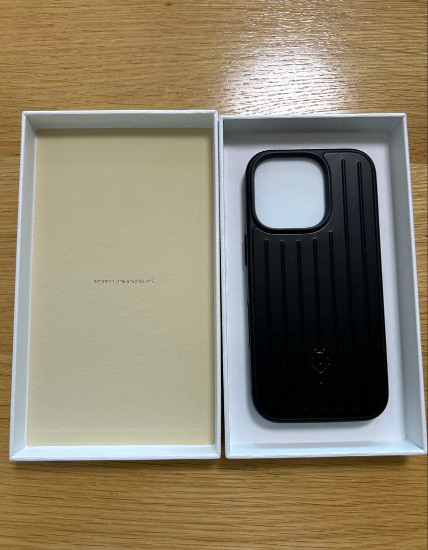 未使用 RIMOWA iPhone16 Pro用ケース ブラック