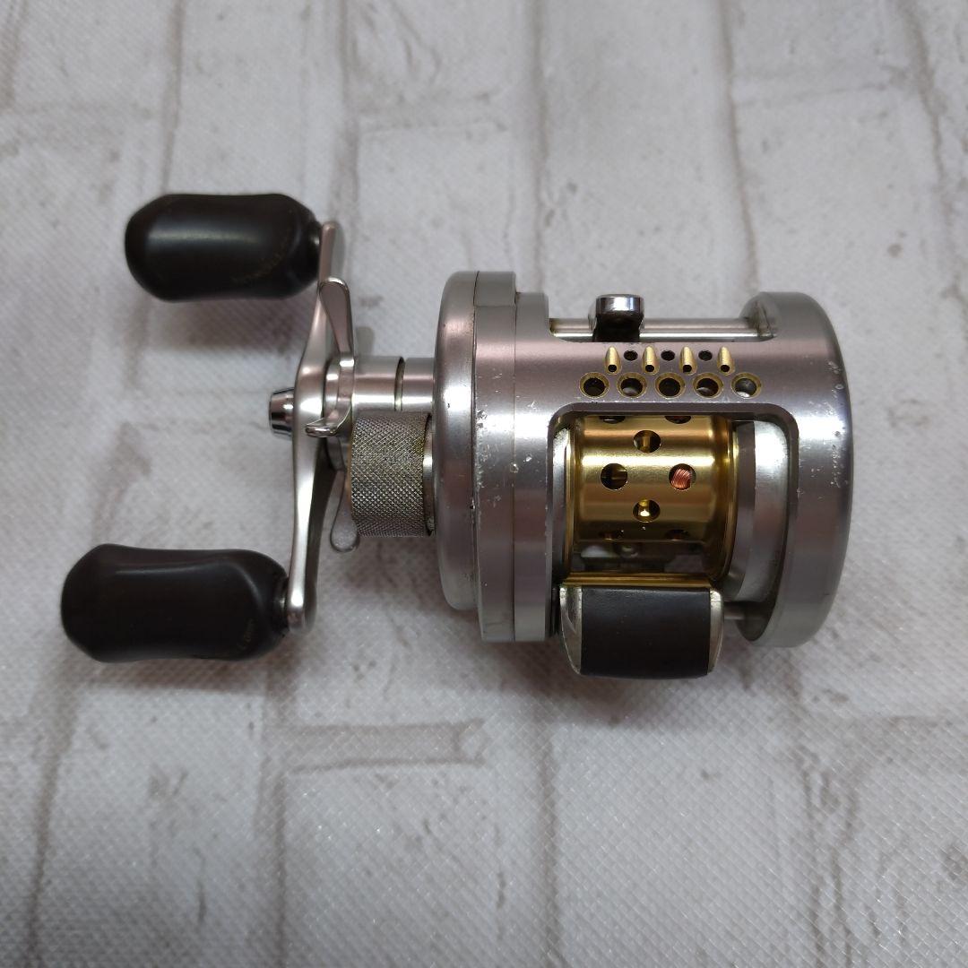 シマノ　カルカッタコンクエスト101DC　04カルカッタコンクエスト