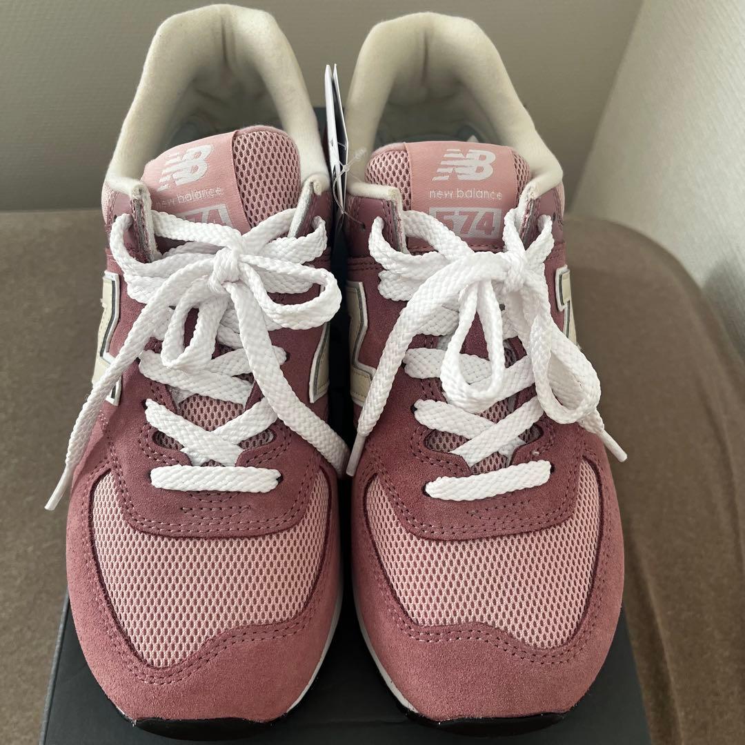 【新品、未使用】New Balance 574 ピンク スニーカー