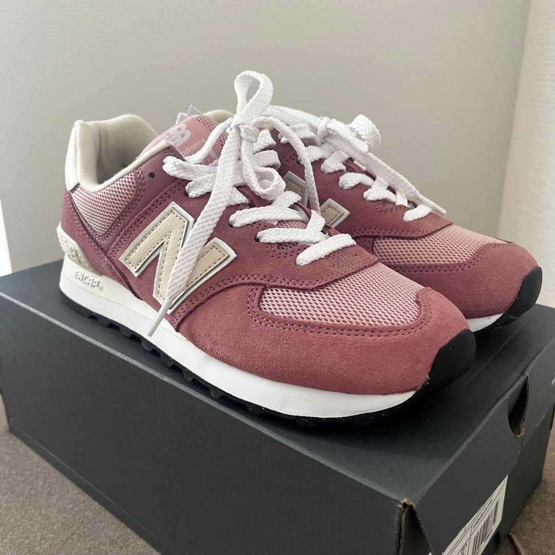 【新品、未使用】New Balance 574 ピンク スニーカー