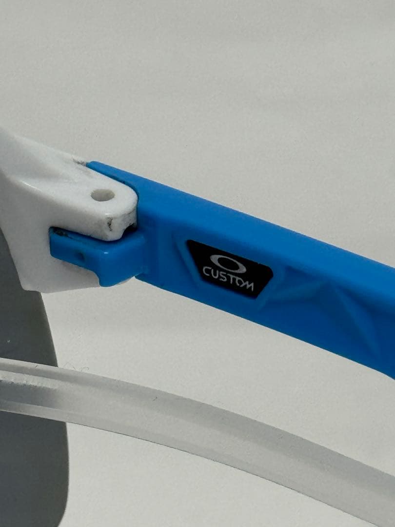 h*m様 Oakley Sutro Liteオークリー　スートロ　ライト正規品