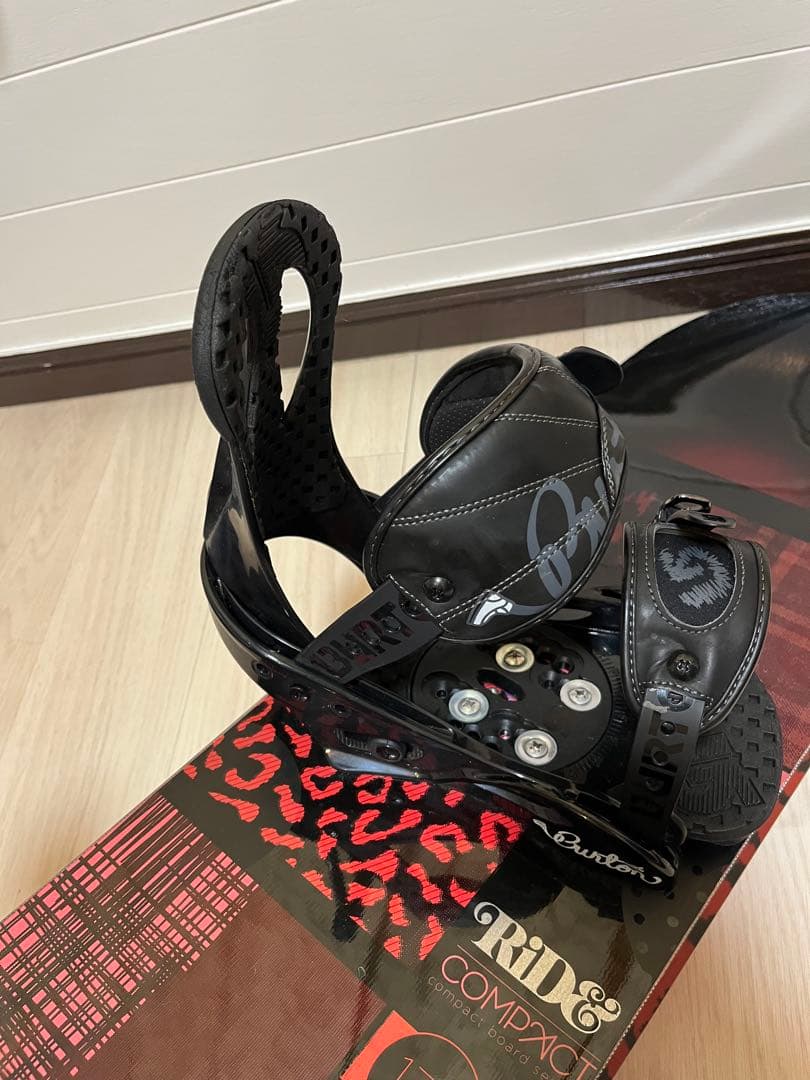 RIDEスノーボード板　BURTONバインディング・持ち運びカバー付き