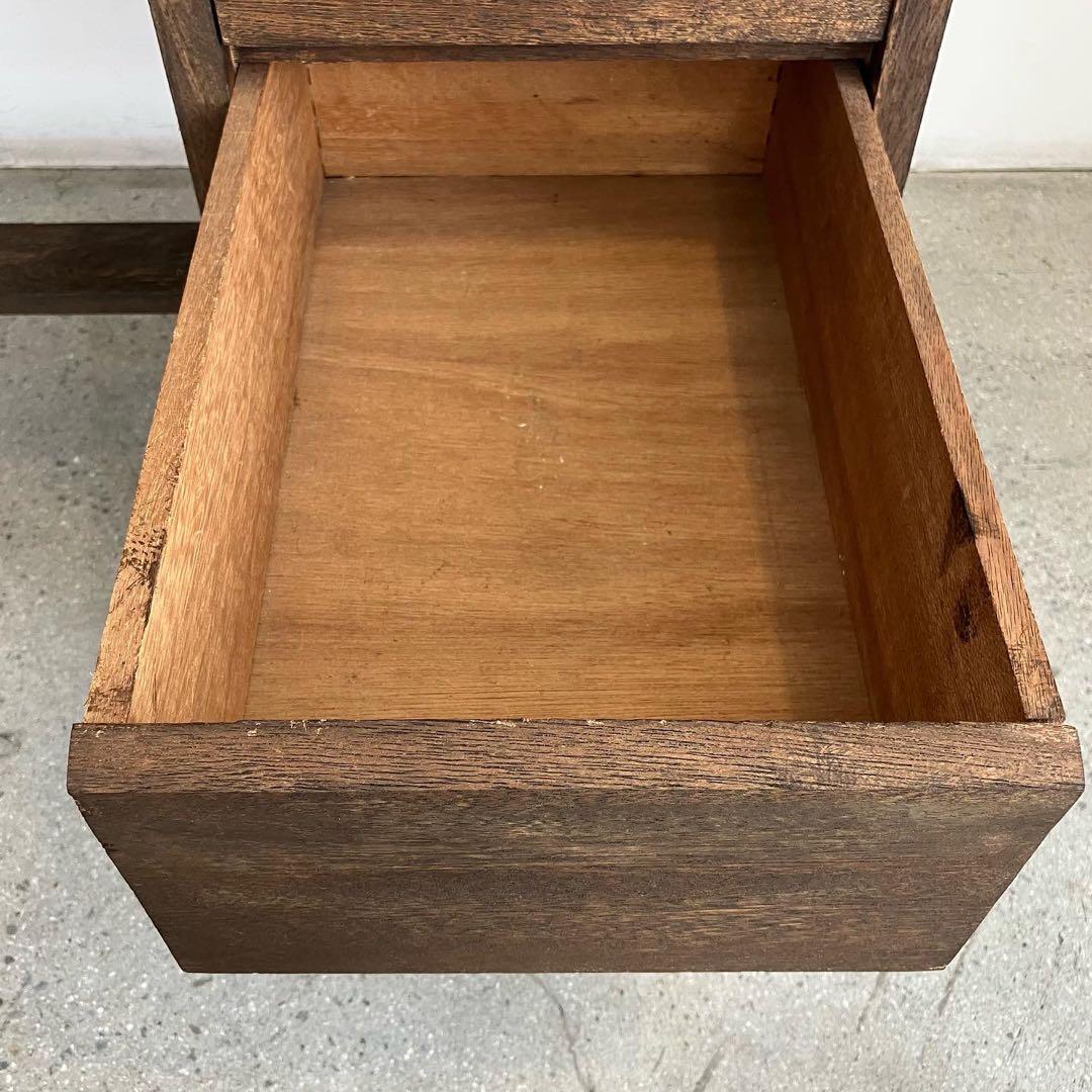 レトロな片袖机