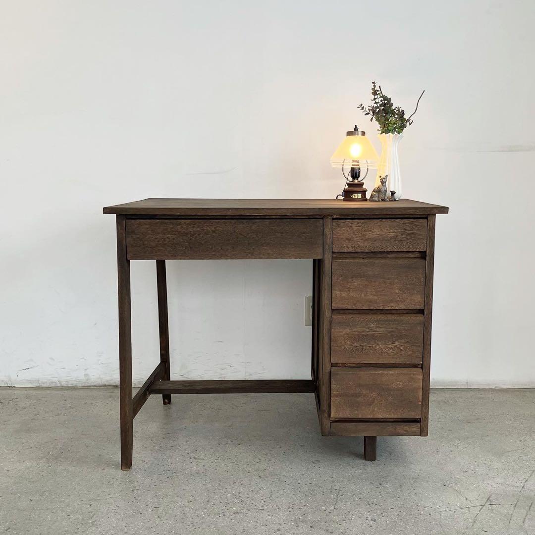 レトロな片袖机
