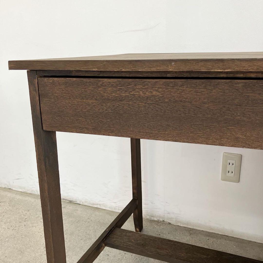 レトロな片袖机