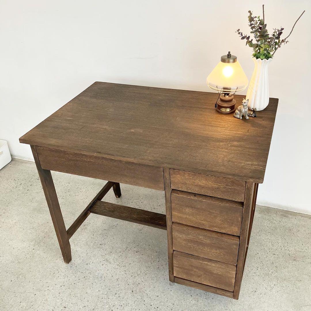 レトロな片袖机