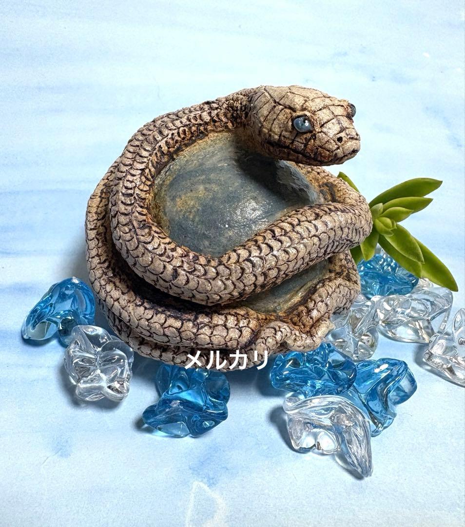 美しい白蛇様✨縁起物、巳年、陶器人形、置物、縁起物、作家、白蛇、スピリチュアル