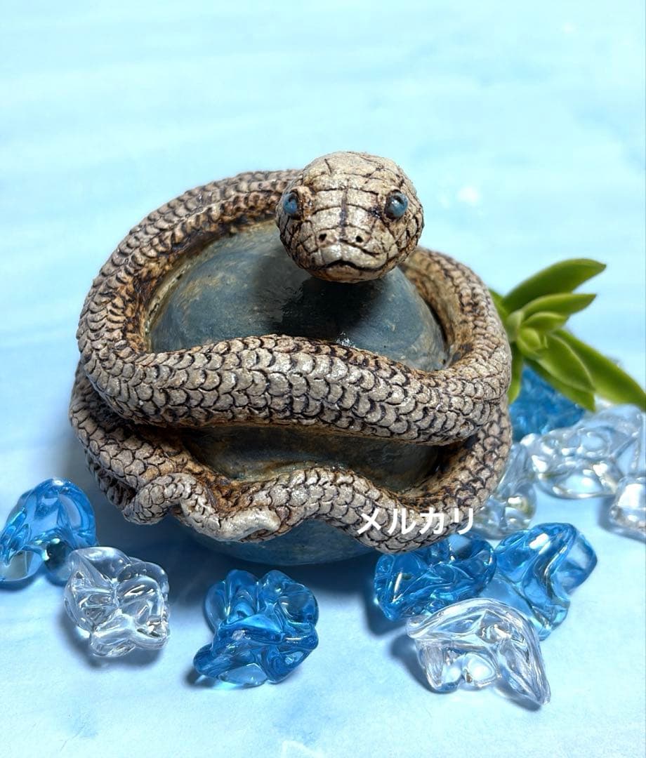 美しい白蛇様✨縁起物、巳年、陶器人形、置物、縁起物、作家、白蛇、スピリチュアル