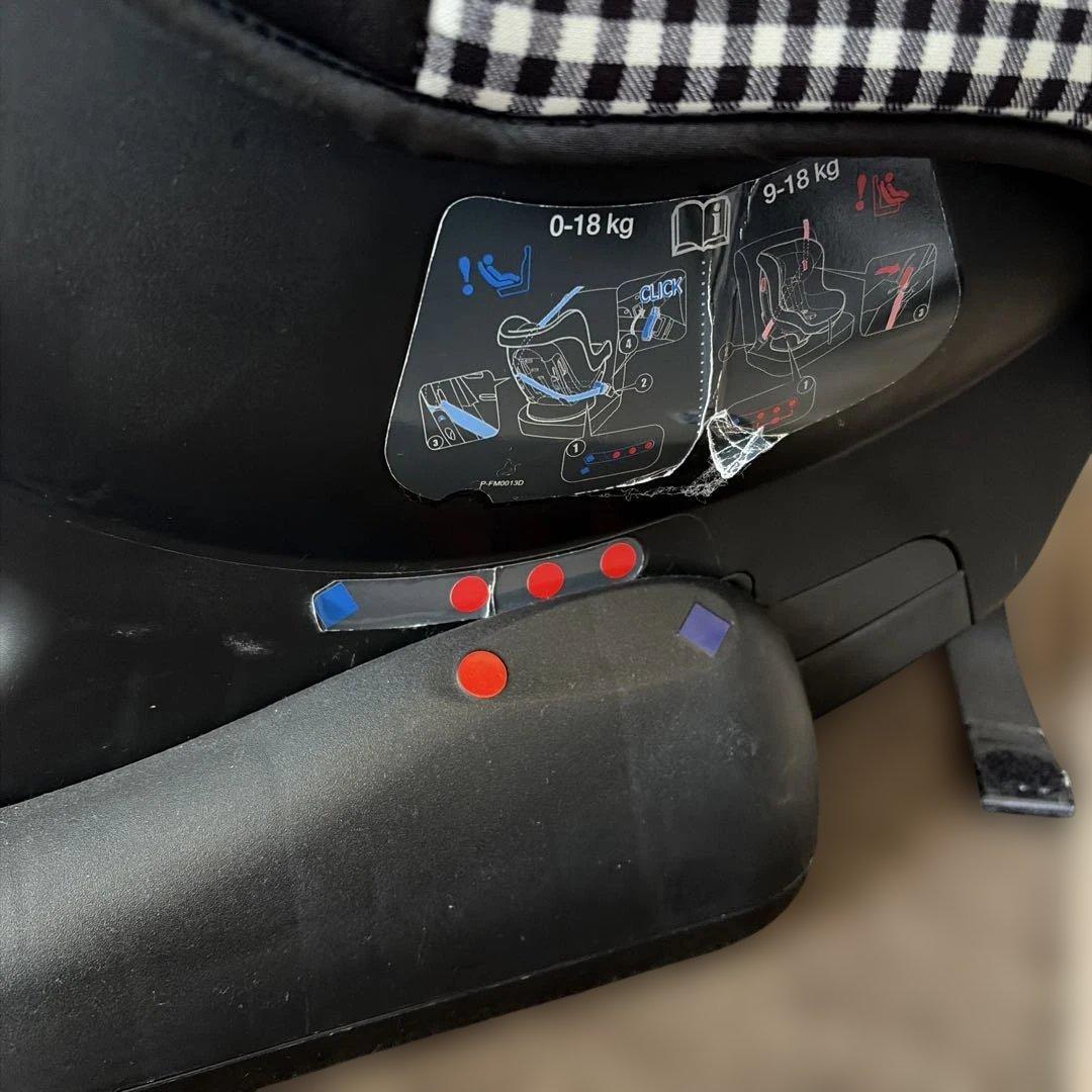 車用 チャイルドシート 黒 joie tilt チルト