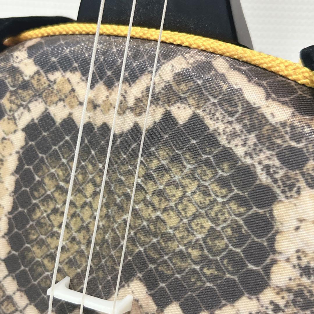 ✨美品✨ 沖縄三味線　人工革　蛇柄