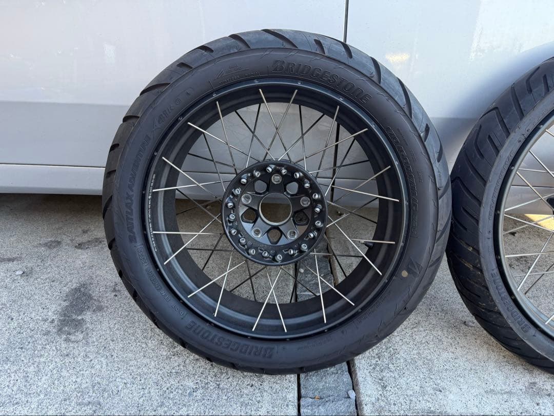  R nineTスクランブラー 純正オプション 前後ホイール＋タイヤセット