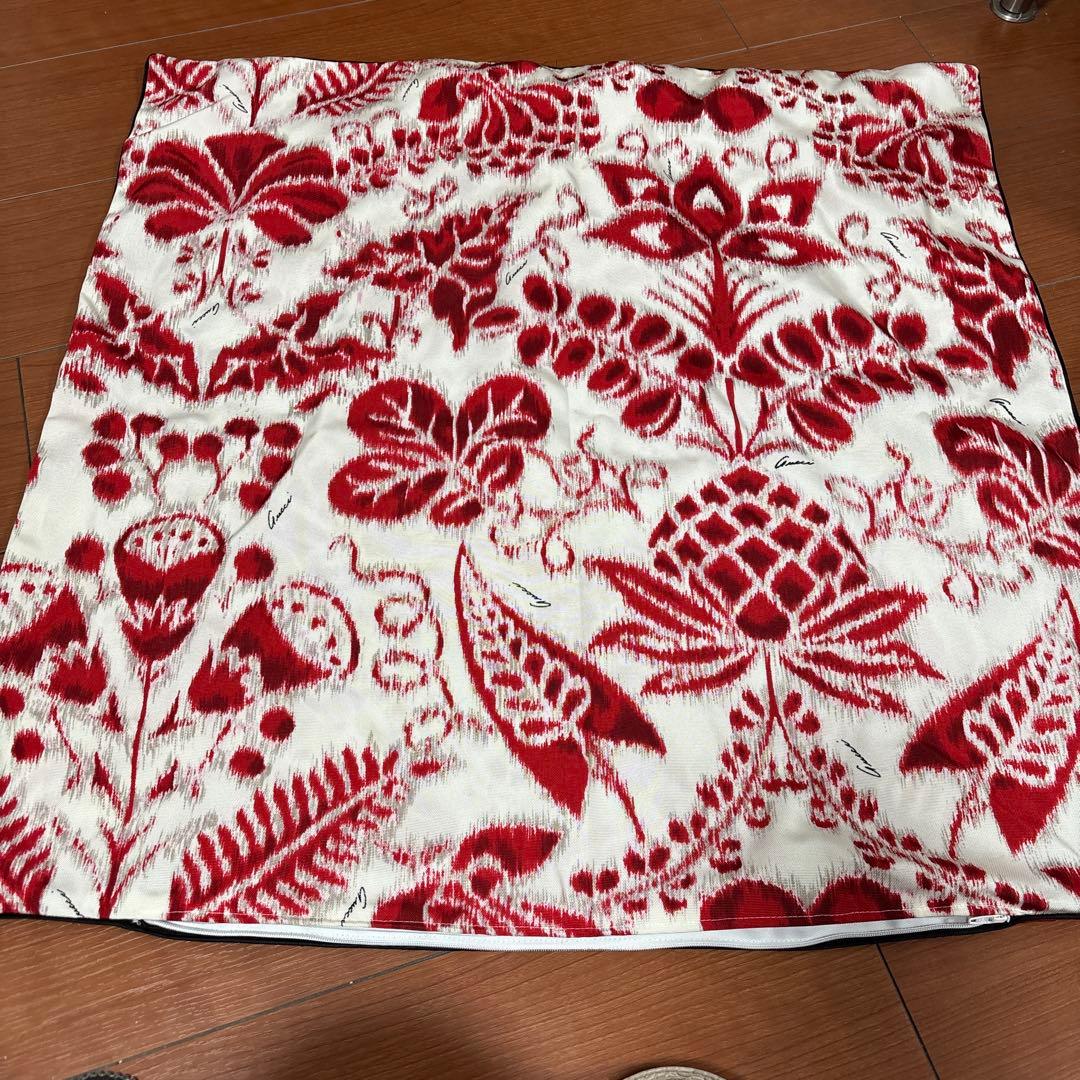 Gucci クッションカバー