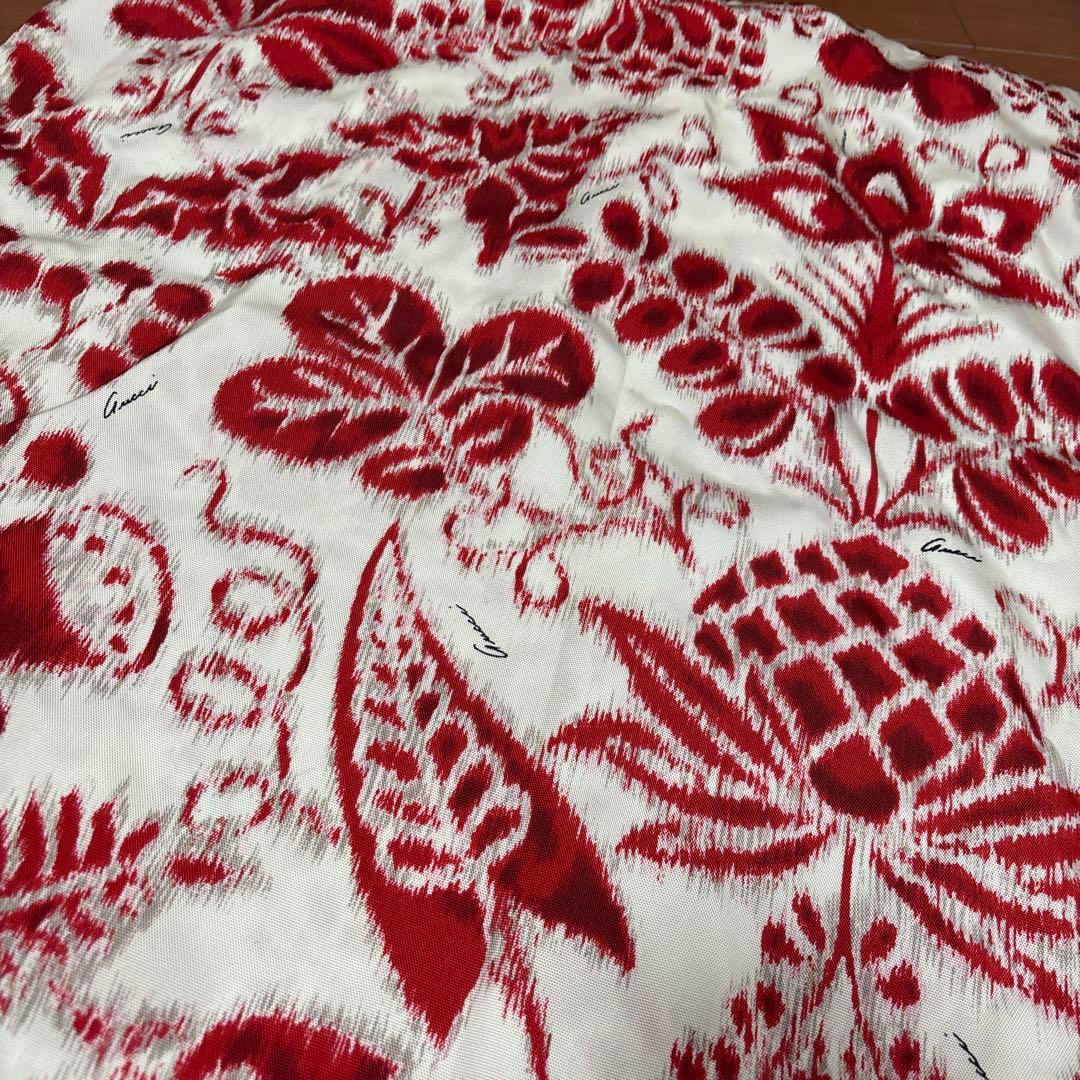 Gucci クッションカバー