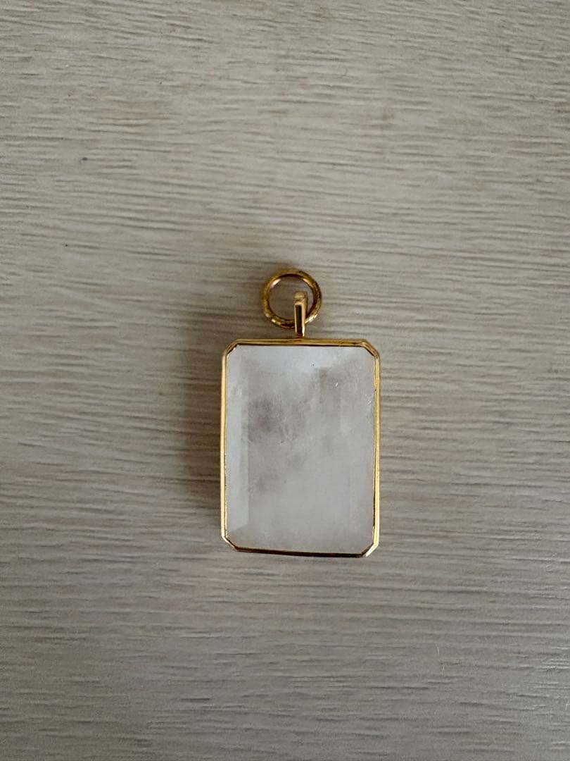 ピモンテ　アイスクオーツ　チャーム