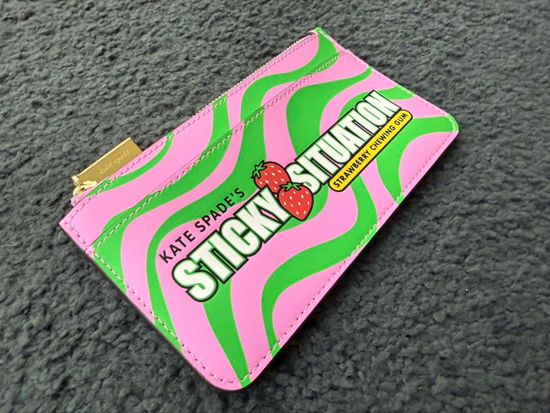 最終値下げ！ケイトスペード ストロベリーチューインガム
