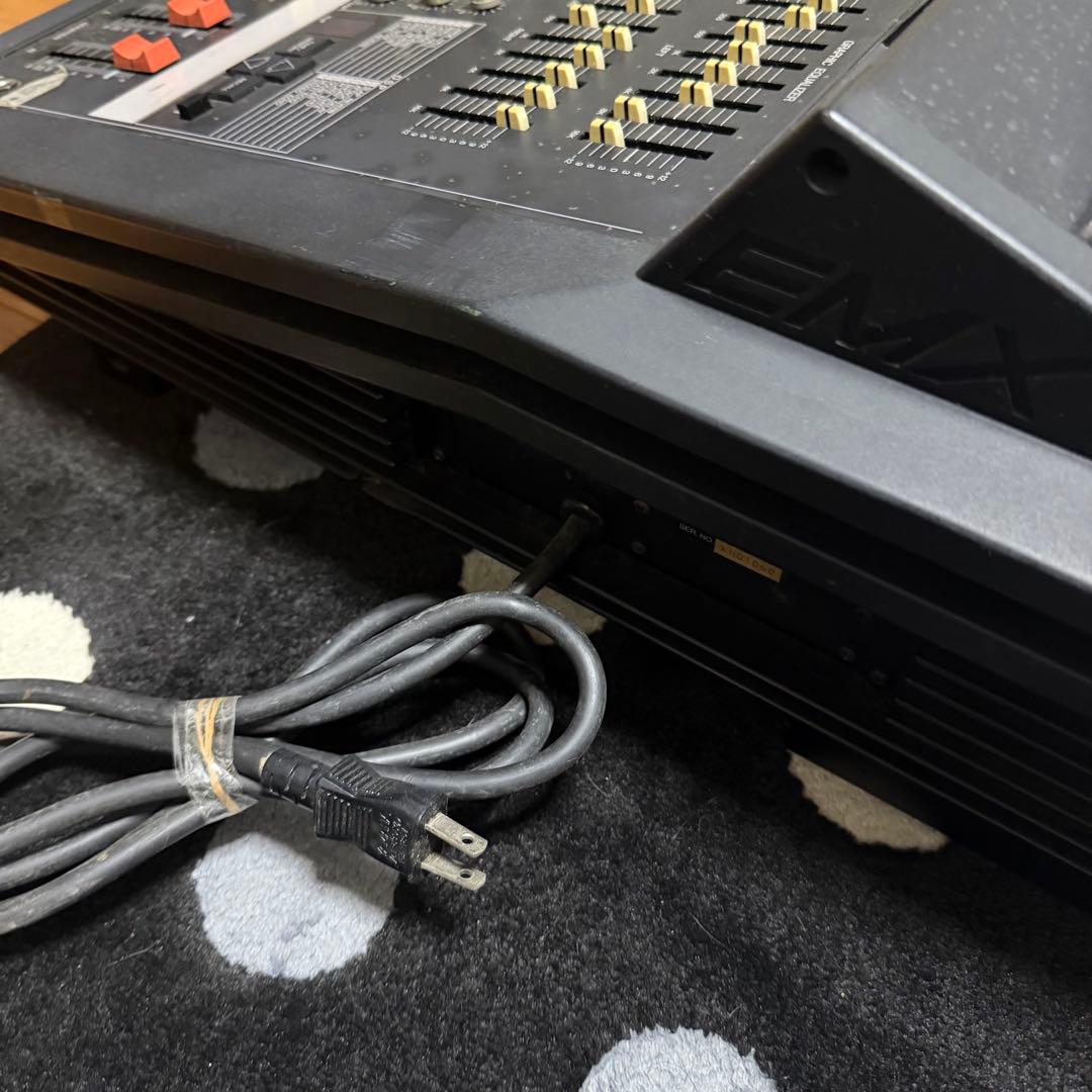 音出し確認済み 名機 ヤマハ EMX2200 パワードミキサー 高出力アンプ内蔵