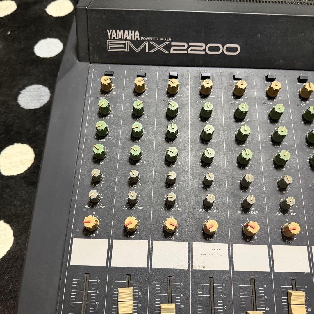 音出し確認済み 名機 ヤマハ EMX2200 パワードミキサー 高出力アンプ内蔵