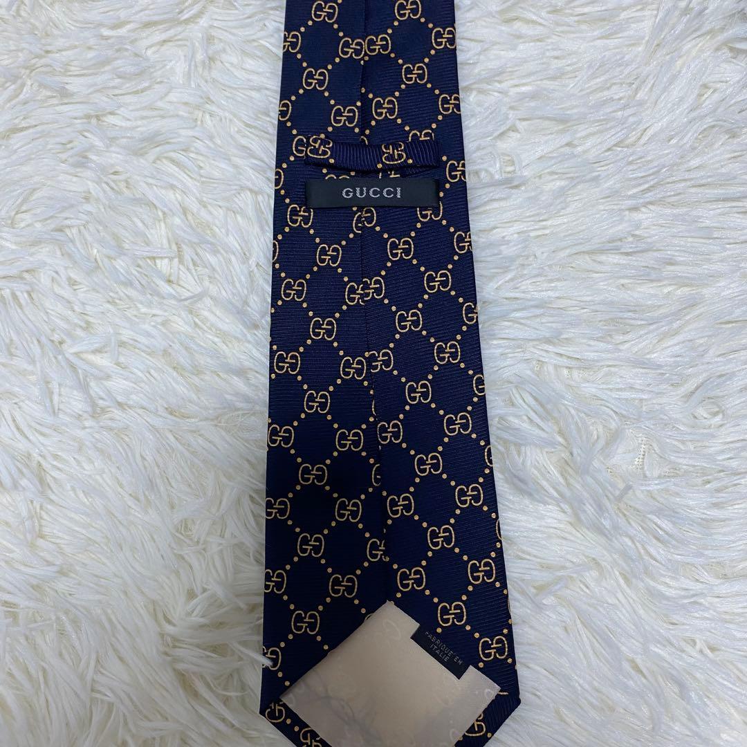 GUCCI ネクタイ GG柄 シルク100% ネイビー　ゴールド　GUCCI
