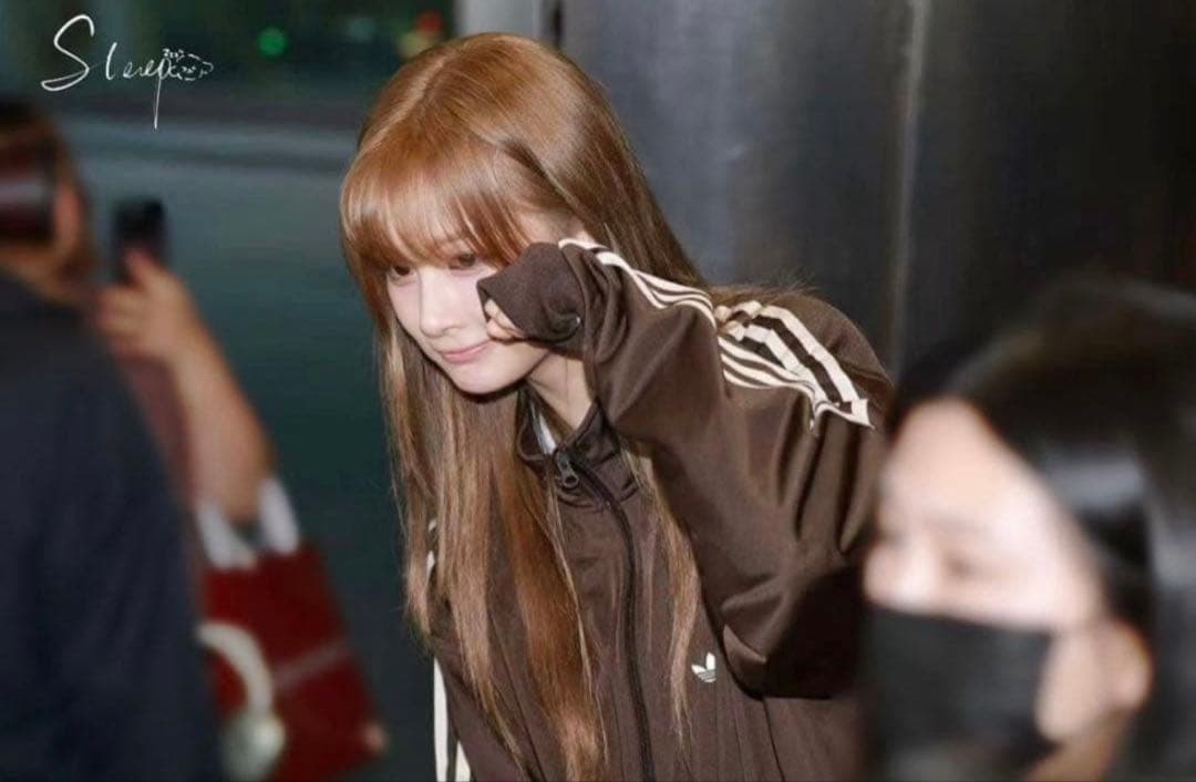 【user_Od74aef3さん専用】アディダス　トラックジャケット