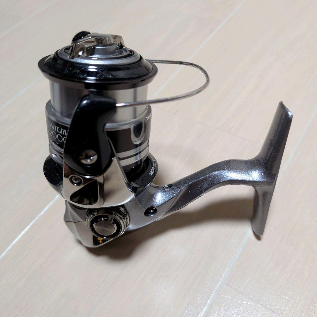 シマノ 12 レアニウム C2000S SHIMANO RARENIUM