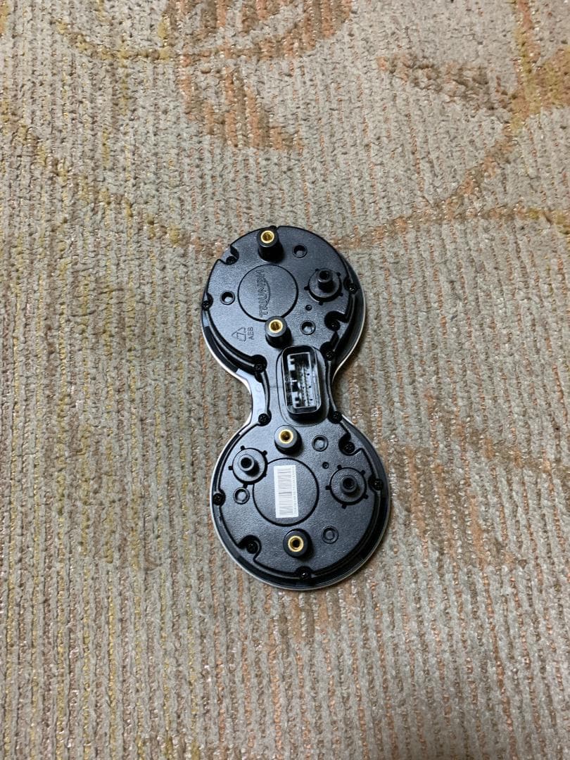 トライアフ　純正　ボンネビルT1000メタ－セット