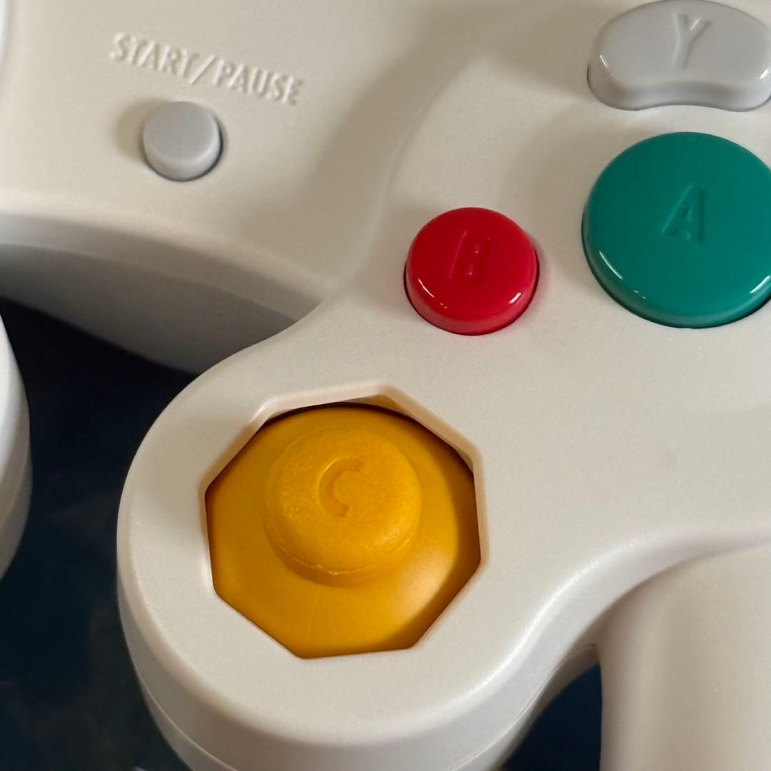 6-074【新品未使用】ゲームキューブコントローラ ホワイト 後期型