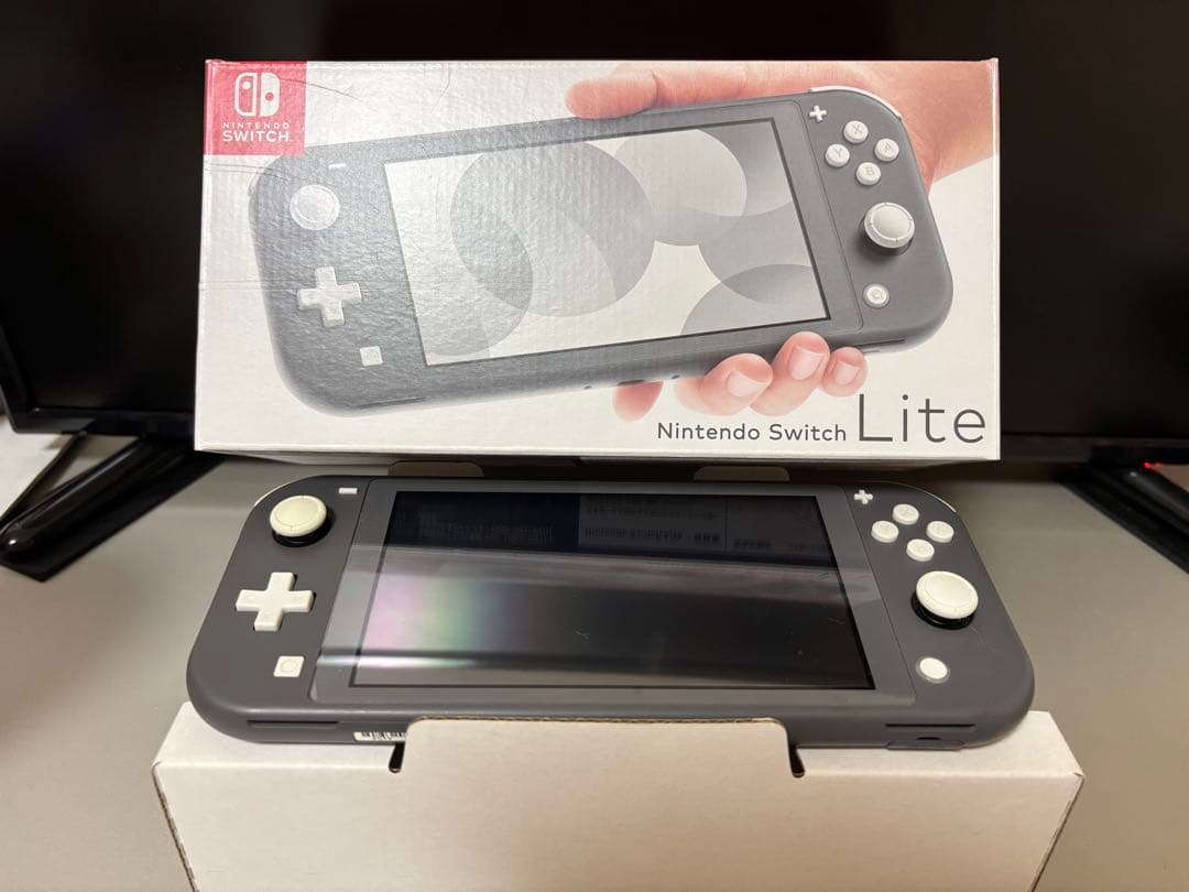 美品！Nintendo Switch Lite グレー 本体におまけ2個付きです