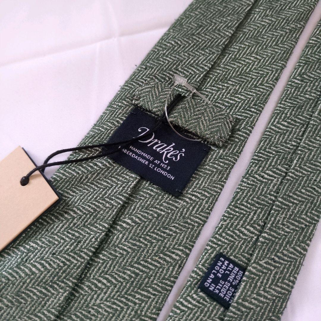 【新品未使用】ドレイクス ネクタイ グリーン シルバー ソリッド ヘリンボーン
