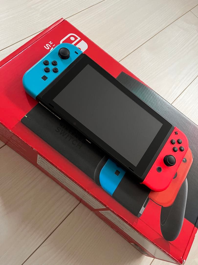 Nintendo Switch 本体　マリオカート8デラックス付オマケ付