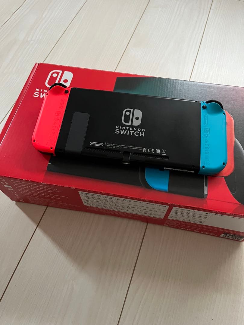 Nintendo Switch 本体　マリオカート8デラックス付オマケ付