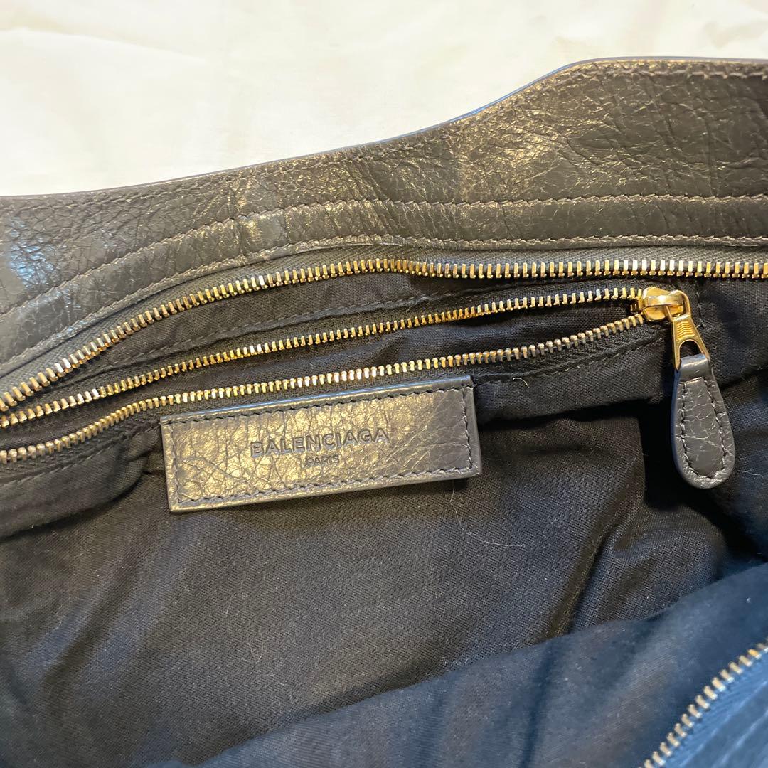 BALENCIAGA ネイビー ショルダーバッグ