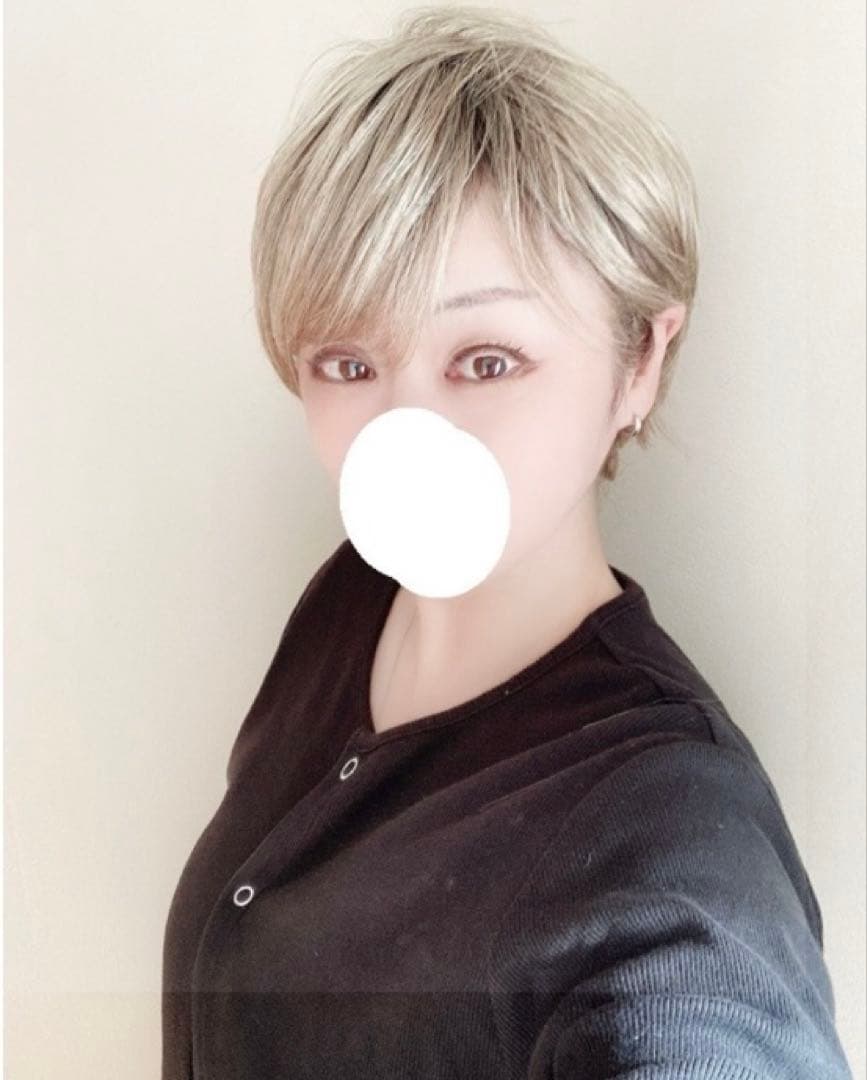 ひとみ　マリブ　ショート　ブロンドグラデーションカラー