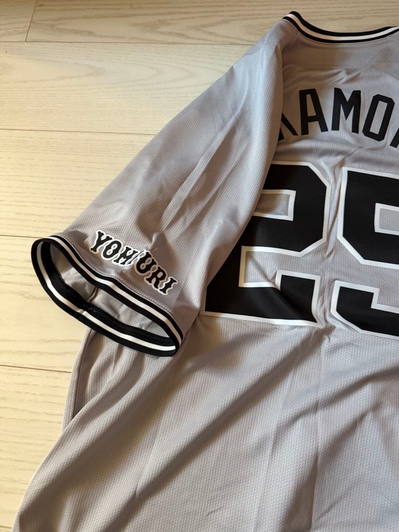 読売巨人　2024ティファニーコラボレプリカユニフォーム　ナイキ　岡本和真