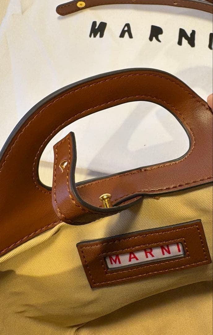 ごん✴︎MARNI ストロー レザー かごバッグ
