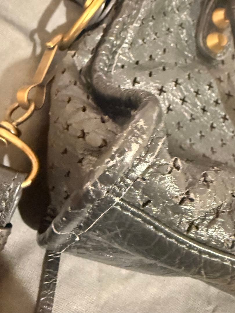 バレンシアガ　ミニシティ