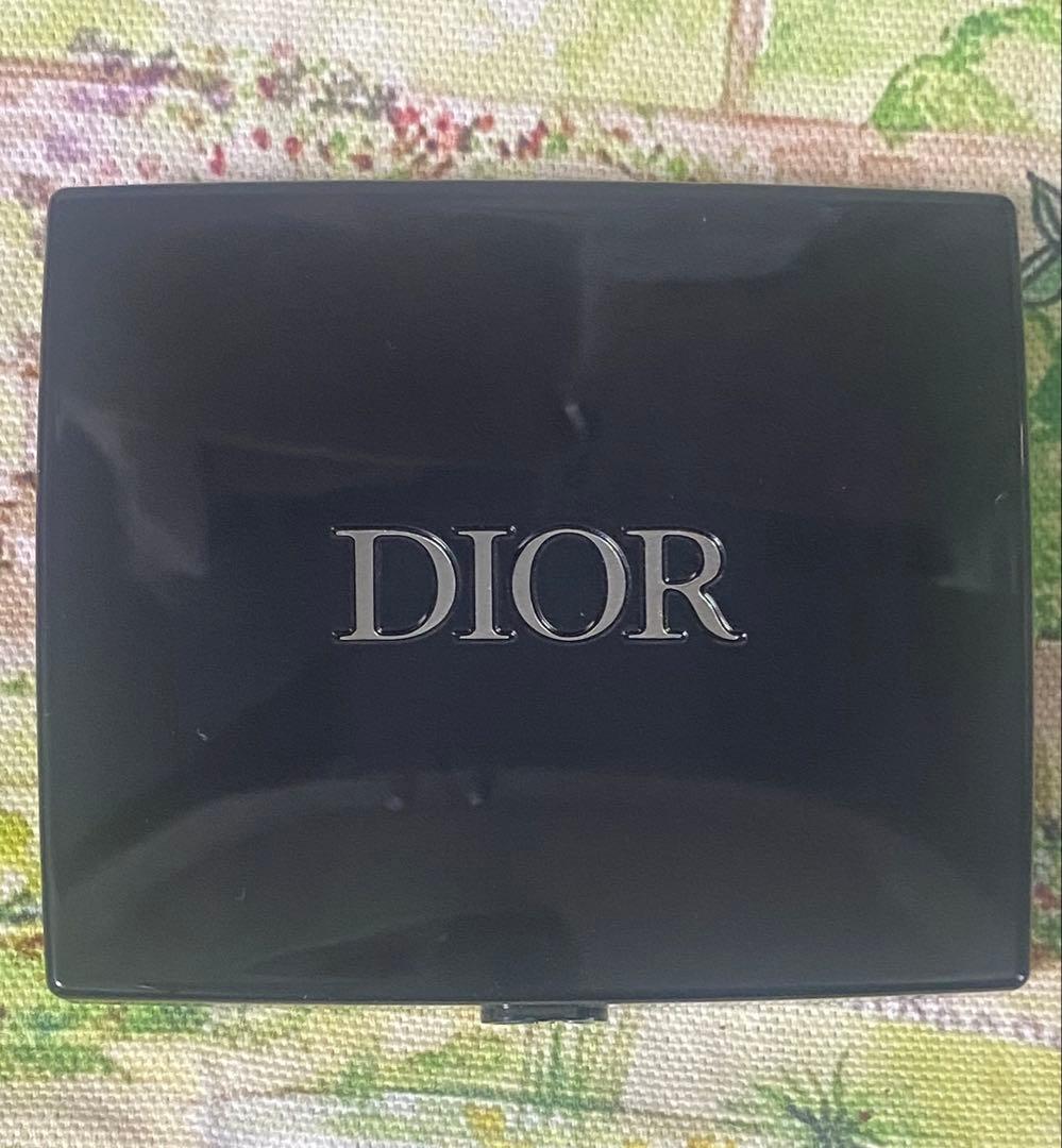 Dior サンククルールクチュール　865 ピンクロリポップ