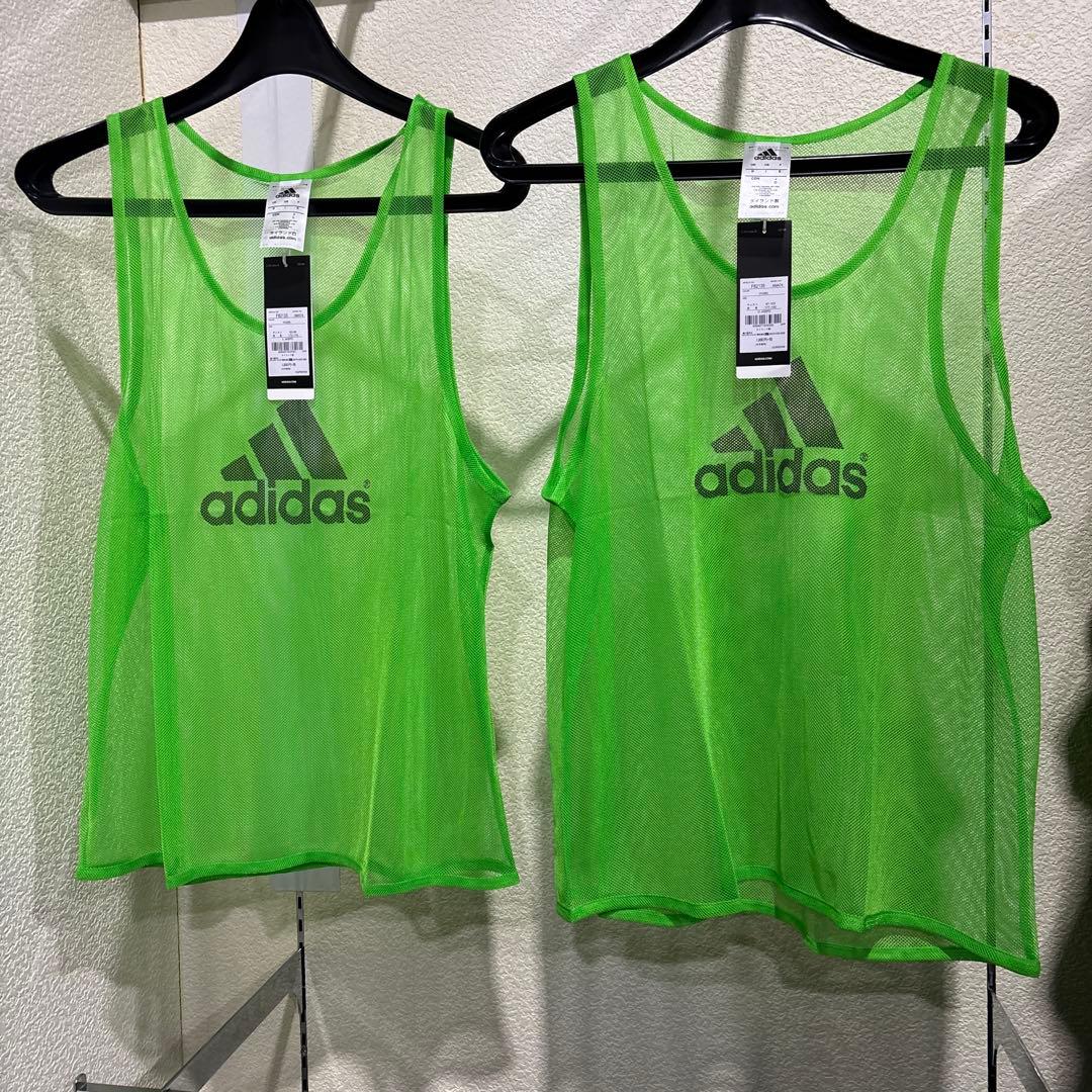 アディダスビブスセット新品グリーン