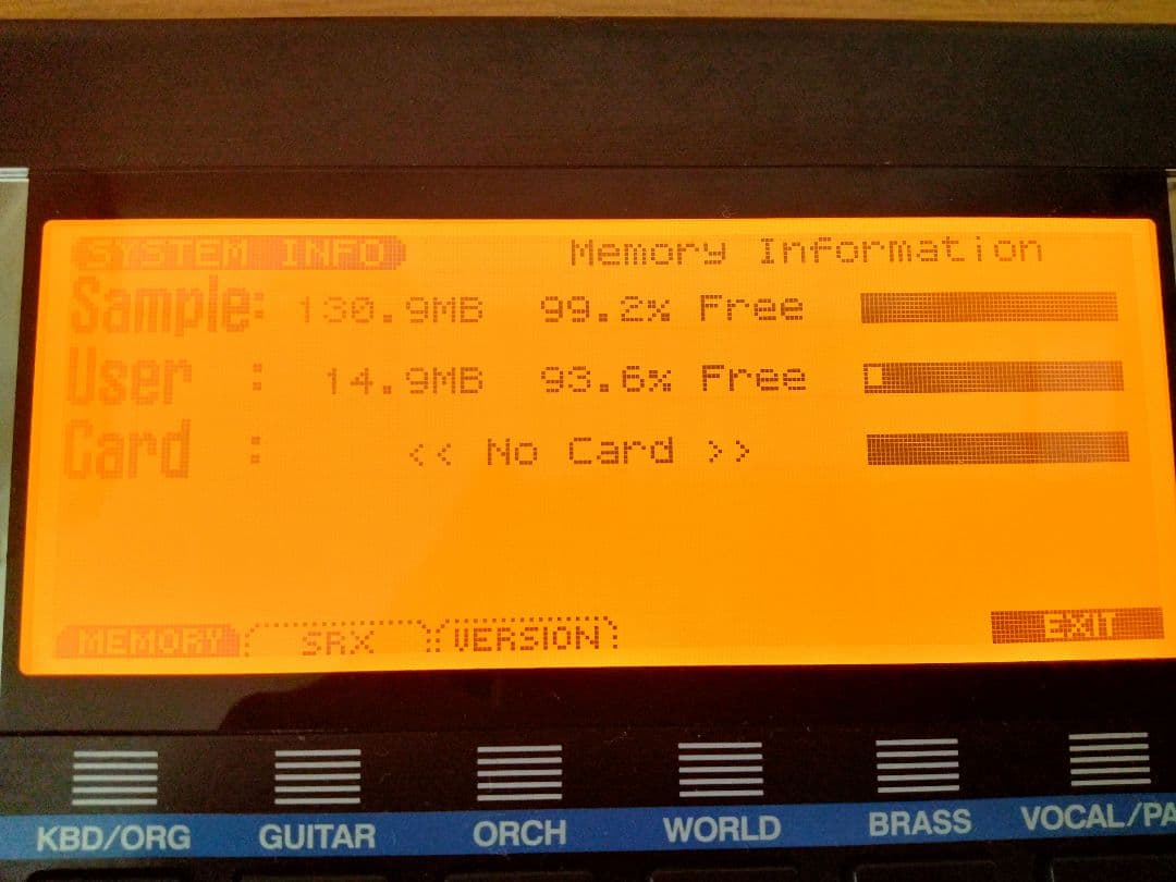 【美品】Roland シンセサイザーJUNO-G 128MBメモリ増設スタンド付